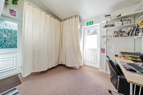 undefined, Slough,  Berkshire,  SL3