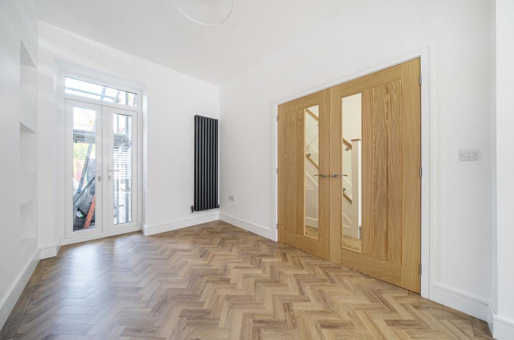 11-681e26e6b5f8a-...