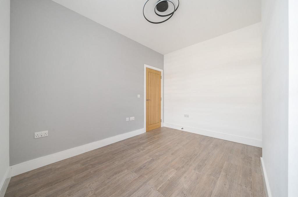 25-681e275a7990f-...