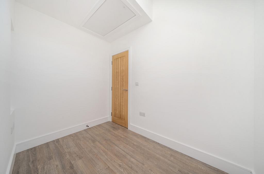 20-681e272e8a905-...