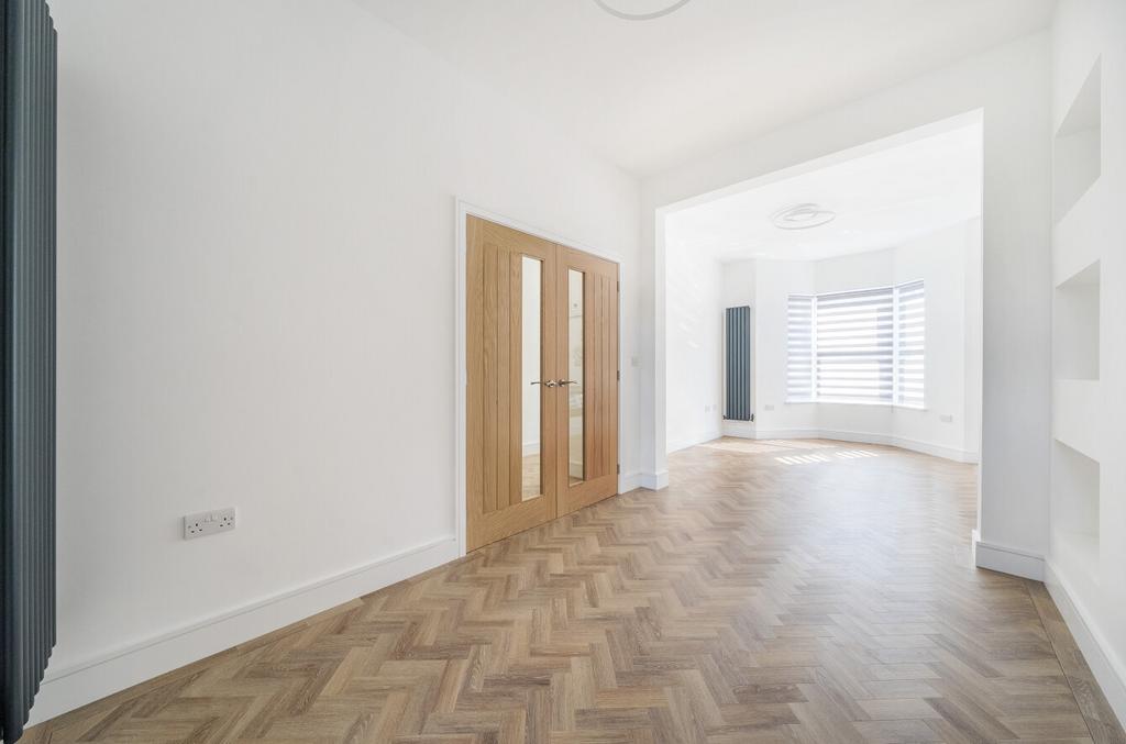 16-681e270d84133-...