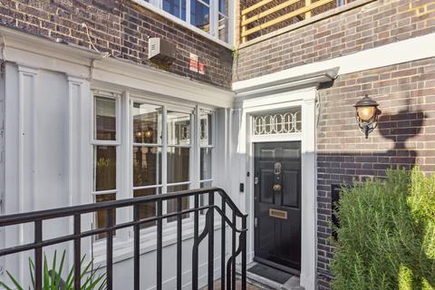 3 bedroom flat for sale, Bryanston Mews West, London W1H