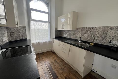1 bedroom apartment to rent, College Road, Newton Abbot TQ12