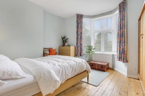 66a Trinity Road, London, N22 8XX