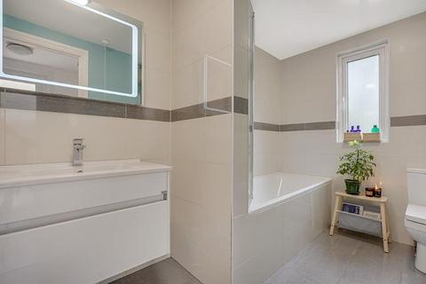 66a Trinity Road, London, N22 8XX