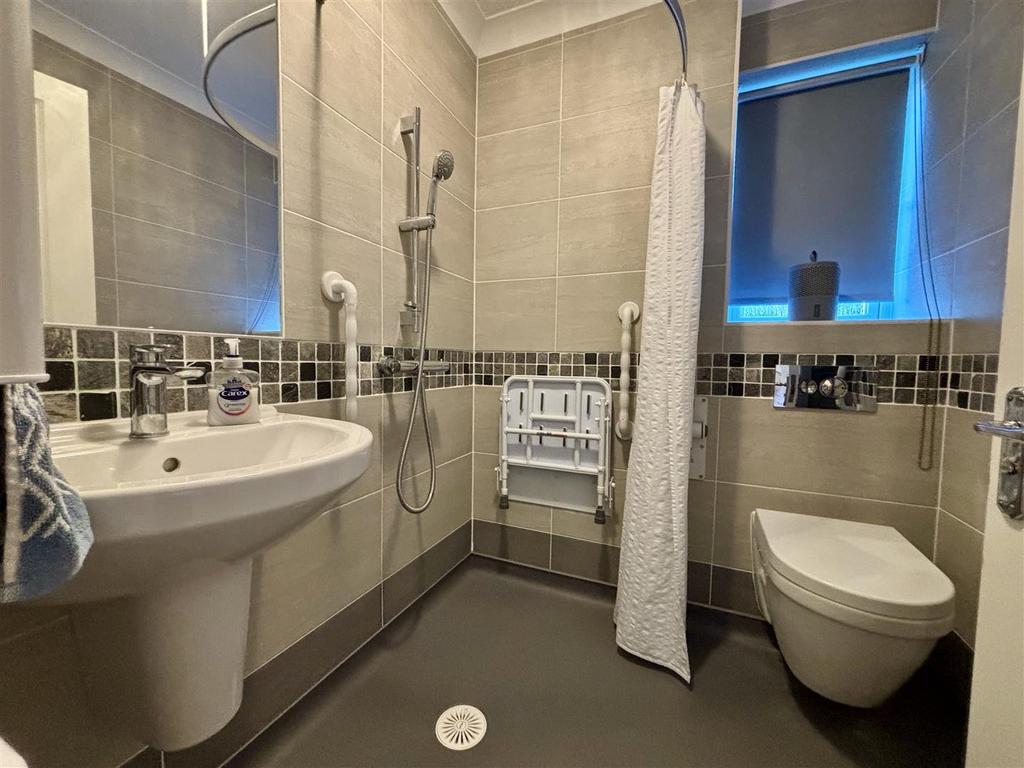 Ensuite