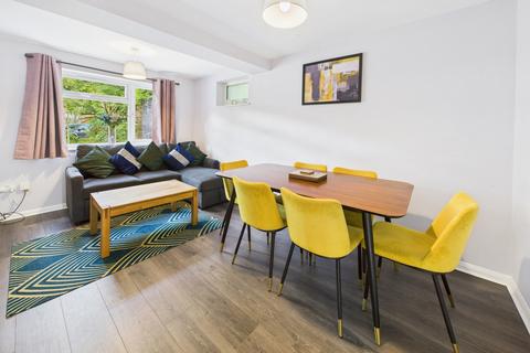 undefined, Counters Close, Boxmoor, HP1