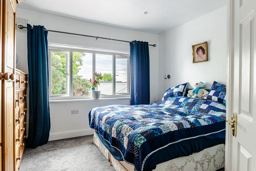 Bedroom2a