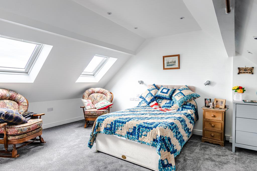 Bedroom4a