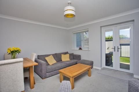 14 Kings Way, Folkestone, CT19 5UX