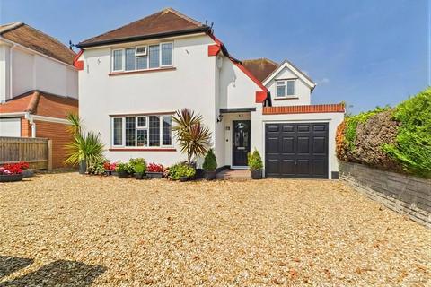 Sunnylands Avenue, Hengistbury Head, Bournemouth, Dorset, BH6