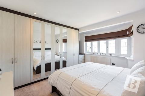 79 Stanley Avenue, Romford, RM2 5DJ