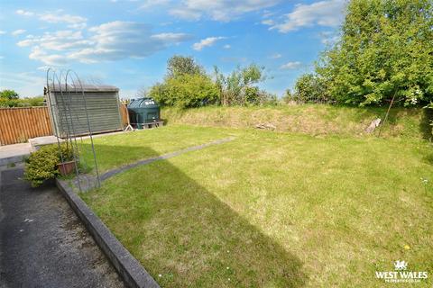 3 bedroom detached bungalow for sale, Highfield Park, Coxhill