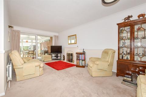 21 Mill Fields, Shepherdswell, Dover, CT15 7LN