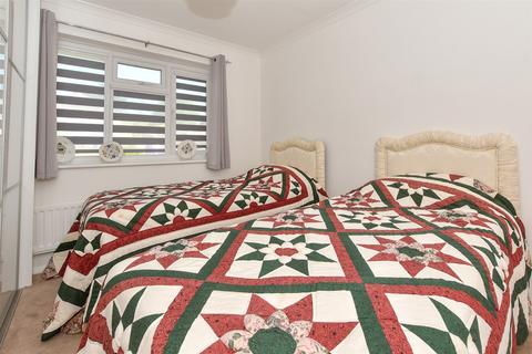 21 Mill Fields, Shepherdswell, Dover, CT15 7LN