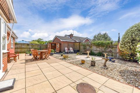 3 bedroom detached bungalow for sale, Mant Close, Climping