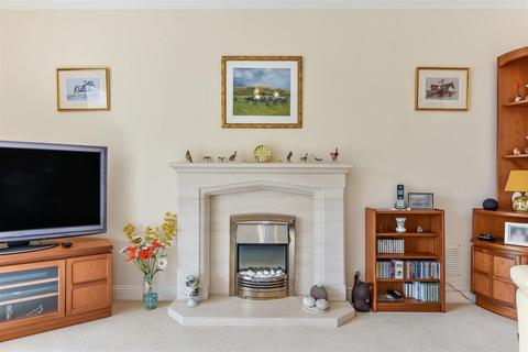3 bedroom detached bungalow for sale, Mant Close, Climping