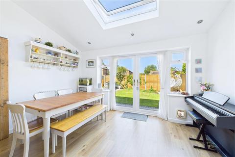 101 Strode Road, Clevedon, BS21 6QF