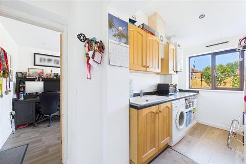 101 Strode Road, Clevedon, BS21 6QF