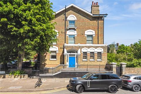 12b Petherton Road, London, N5 2RD