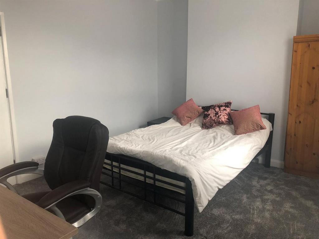 4 Gl SSz3ft EOX7a OKkdry Mg.jpg