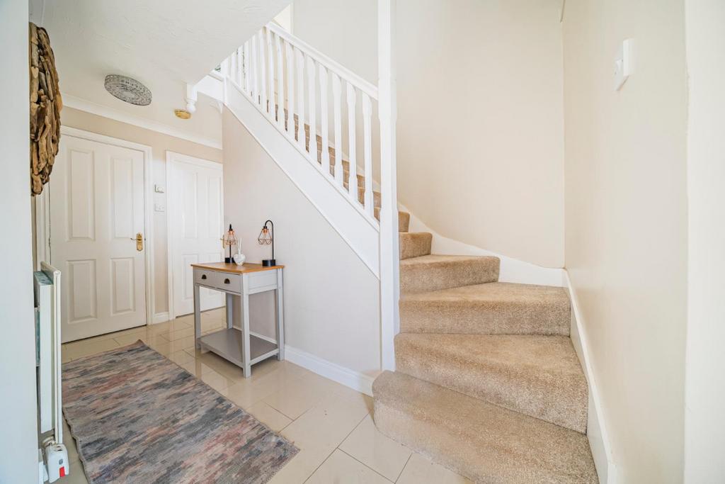 9017920-104572-133916051504309257-75905898-a733-f4