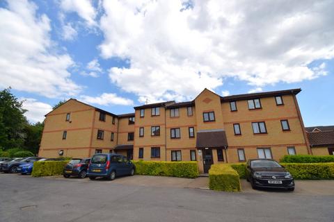 1 bedroom apartment for sale, Lowestoft Drive, Cippenham, Berkshire, SL1