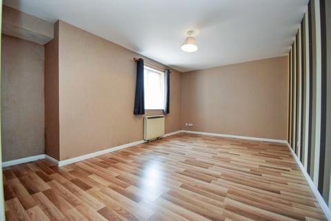 1 bedroom apartment for sale, Lowestoft Drive, Cippenham, Berkshire, SL1