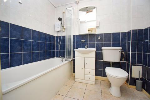 1 bedroom apartment for sale, Lowestoft Drive, Cippenham, Berkshire, SL1