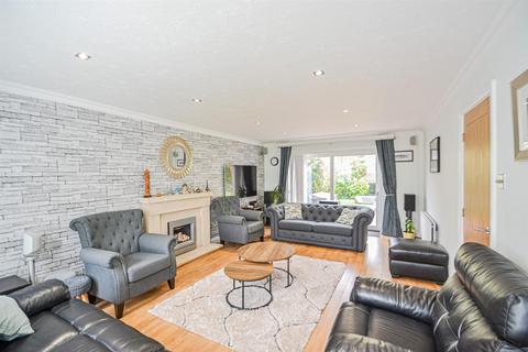 46 Ashberry Drive, Appleton Thorn, Warrington, WA4 4QS