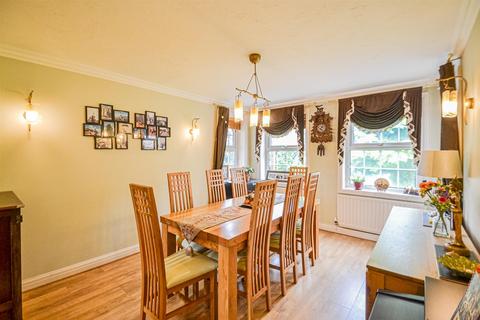 46 Ashberry Drive, Appleton Thorn, Warrington, WA4 4QS