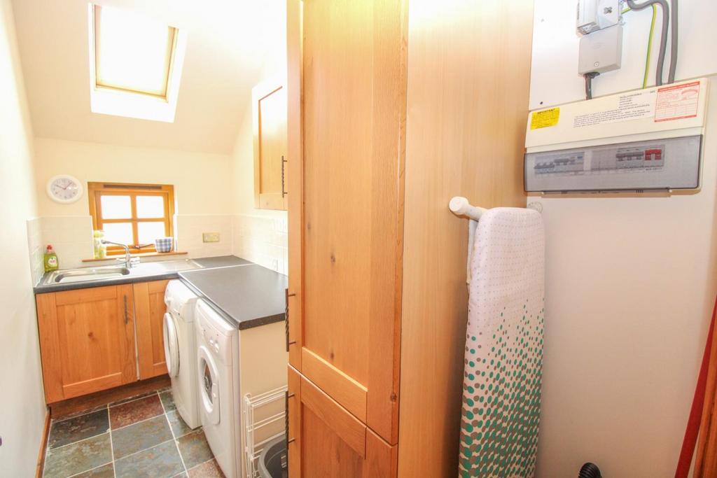 UTILITY ROOM-2.jpg