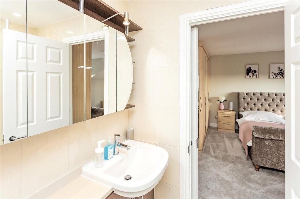 En Suite Bathroom