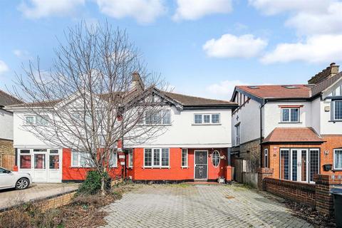 21 Kings Road, Chingford, London, E4 7HP