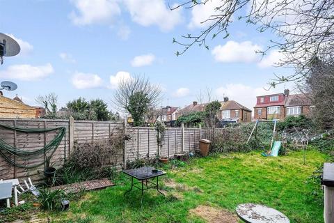 21 Kings Road, Chingford, London, E4 7HP