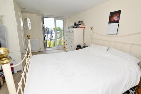 6 Walpole Crescent, Teddington, TW11 8PH