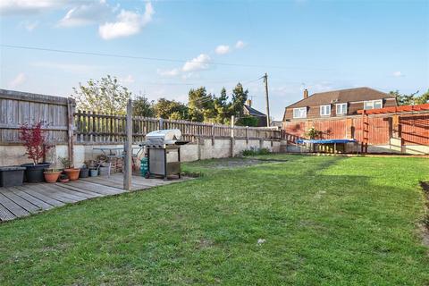 7 Queens Road, Devizes, SN10 5HW