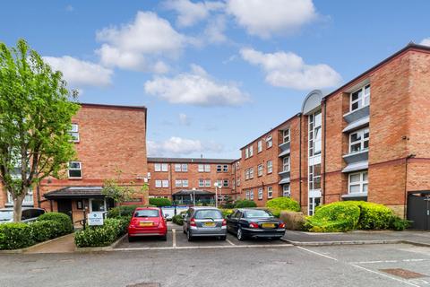 Lower High Street, Watford, WD17
