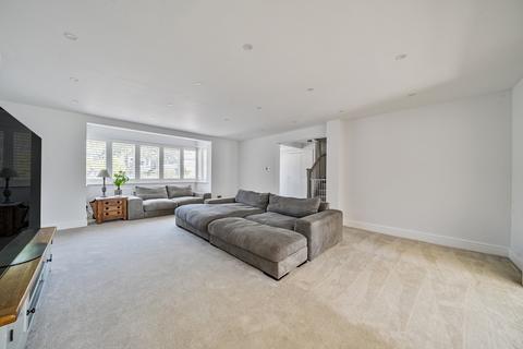 23 Meadow Lane, Edenbridge, TN8 6HT