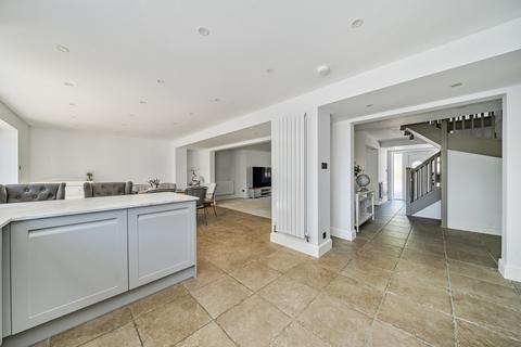 23 Meadow Lane, Edenbridge, TN8 6HT