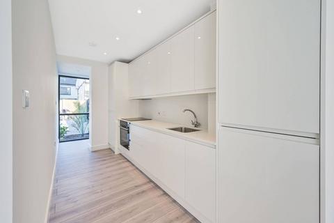 3 bedroom semi-detached house for sale, Victoria Road, New Barnet EN4