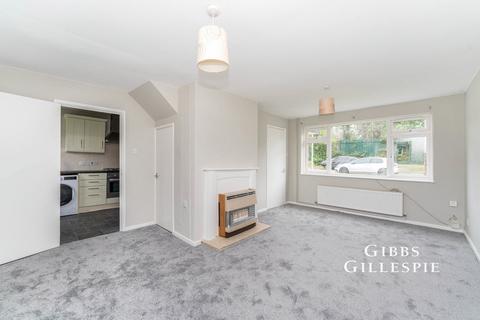undefined, Saunders Road, Hillingdon, UB10