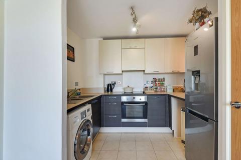 1 bedroom apartment for sale, at 45 Parkside Court, 15 Booth Road, London E16