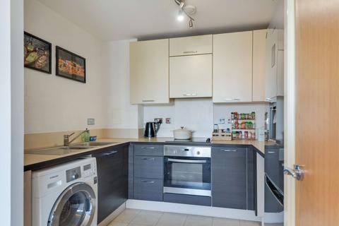 1 bedroom apartment for sale, at 45 Parkside Court, 15 Booth Road, London E16