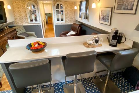 2 bedroom houseboat for sale, Lammas Drive, Staines-upon-Thames TW18