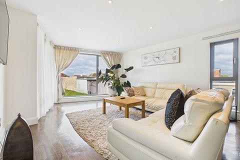 2 bedroom flat for sale, Sunbeam, South Street, Lancing, BN15 8FA