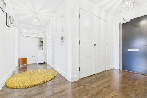 2 bedroom flat for sale, Sunbeam, South Street, Lancing, BN15 8FA