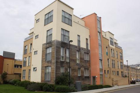 Fortune Avenue, EDGWARE, HA8