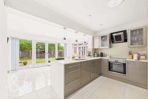 4 bedroom detached bungalow for sale, Longwater Lane, Costessey, Norwich