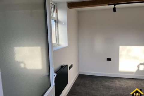 Office to rent, High Street, Braunston, Daventry, northamptonshire, NN11